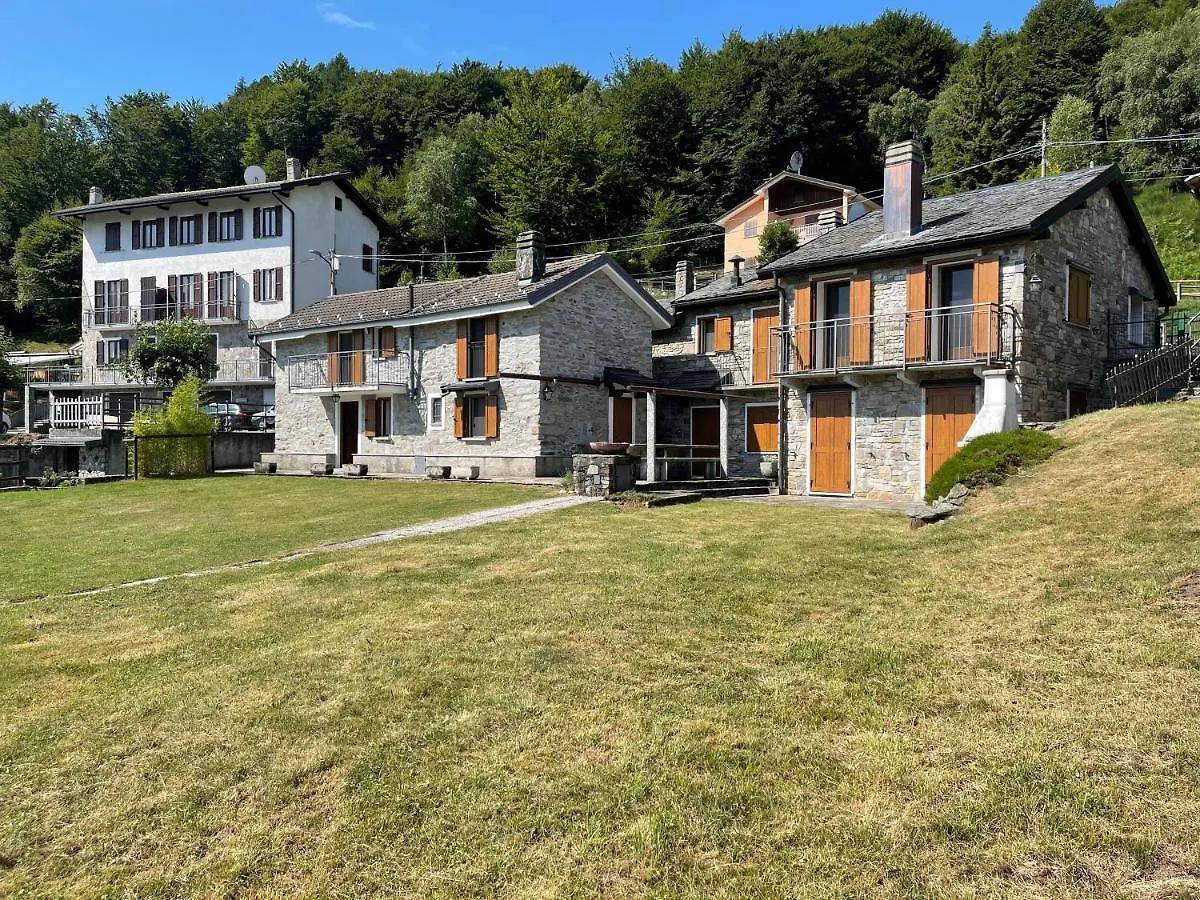 Baita Primula Villa Monti di Pino